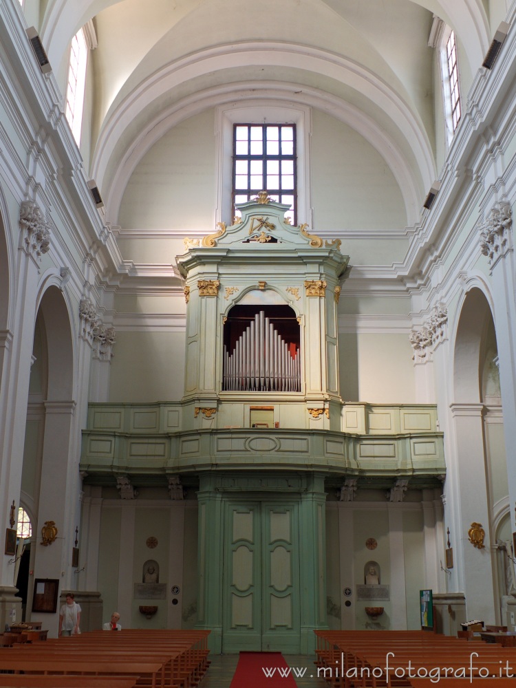 Santarcangelo di Romagna (Rimini, Italy) - Counter-façade of the Church of the Blessed Virgin of the Rosary